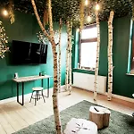 Secret Hideaways Wood Mit Kinderzimmer Messe L L Flughafen L Hbf *