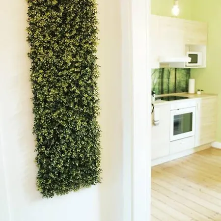 Wood Lodge Mit Kinderzimmer I Messe L City L Flughafen L Hbf * Дуйсбург