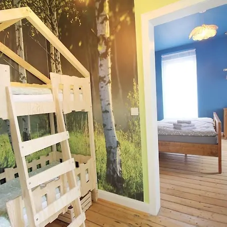 Wood Lodge Mit Kinderzimmer I Messe L City L Flughafen L Hbf