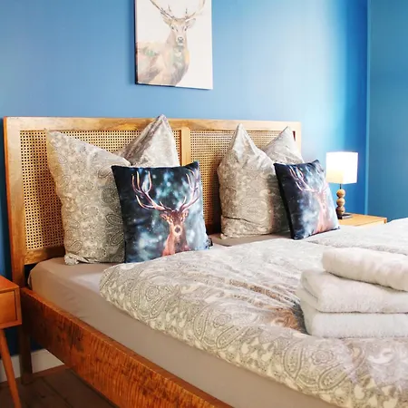 Wood Lodge Mit Kinderzimmer I Messe L City L Flughafen L Hbf * Дуйсбург